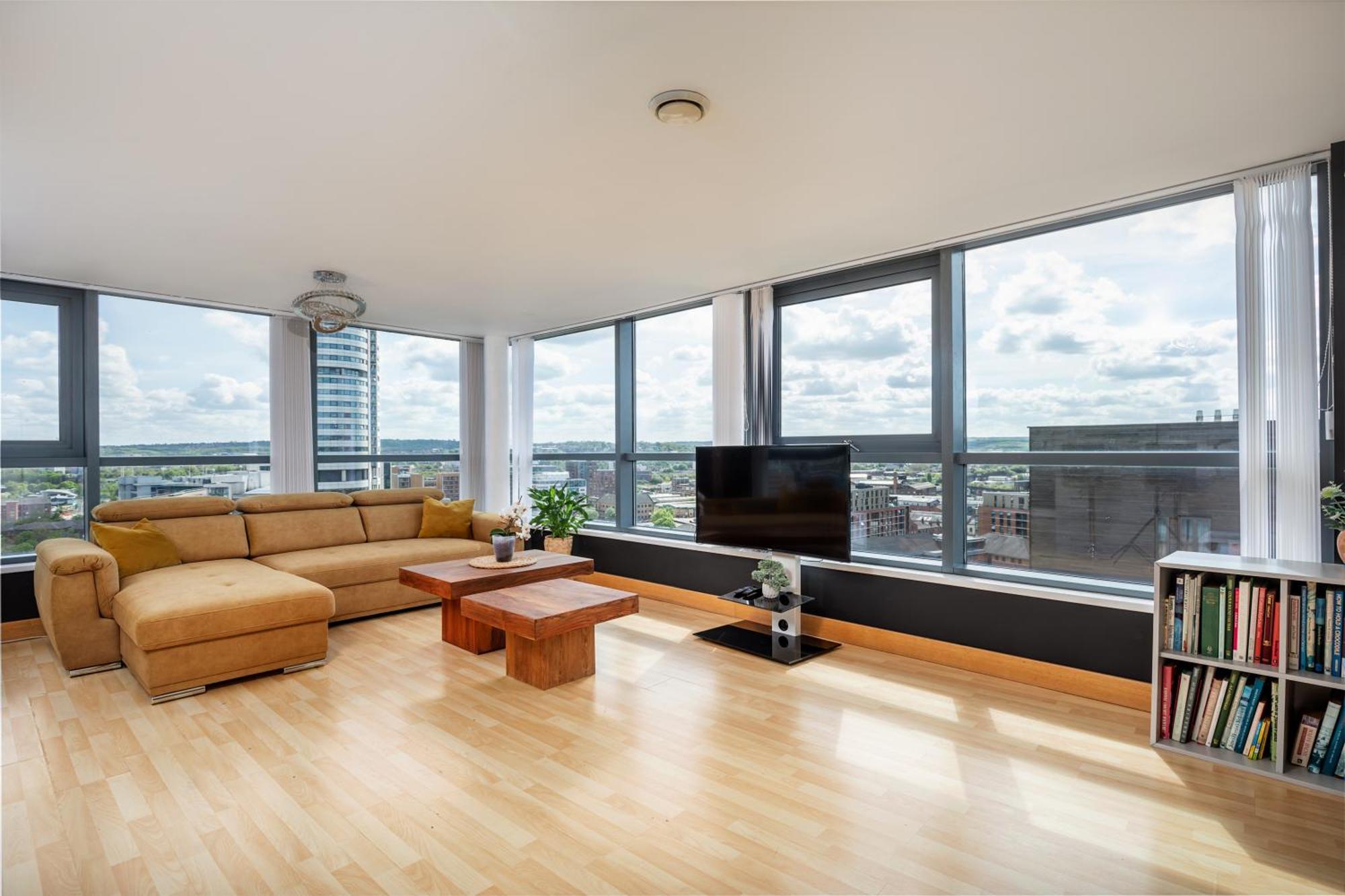 Large Central Penthouse In Leeds Leeds  Exterior photo
